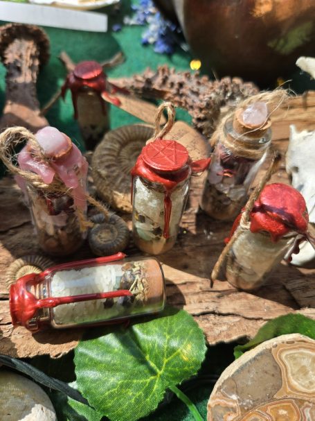 Talisman Fiole Image d'illustration de fioles et de talismans